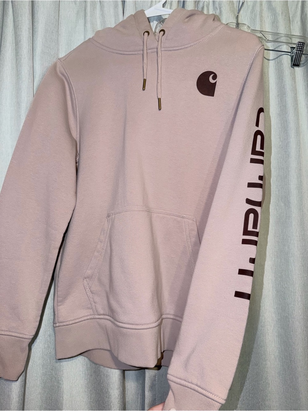 Carhartt Pocket Hoodie in Dusty Pink